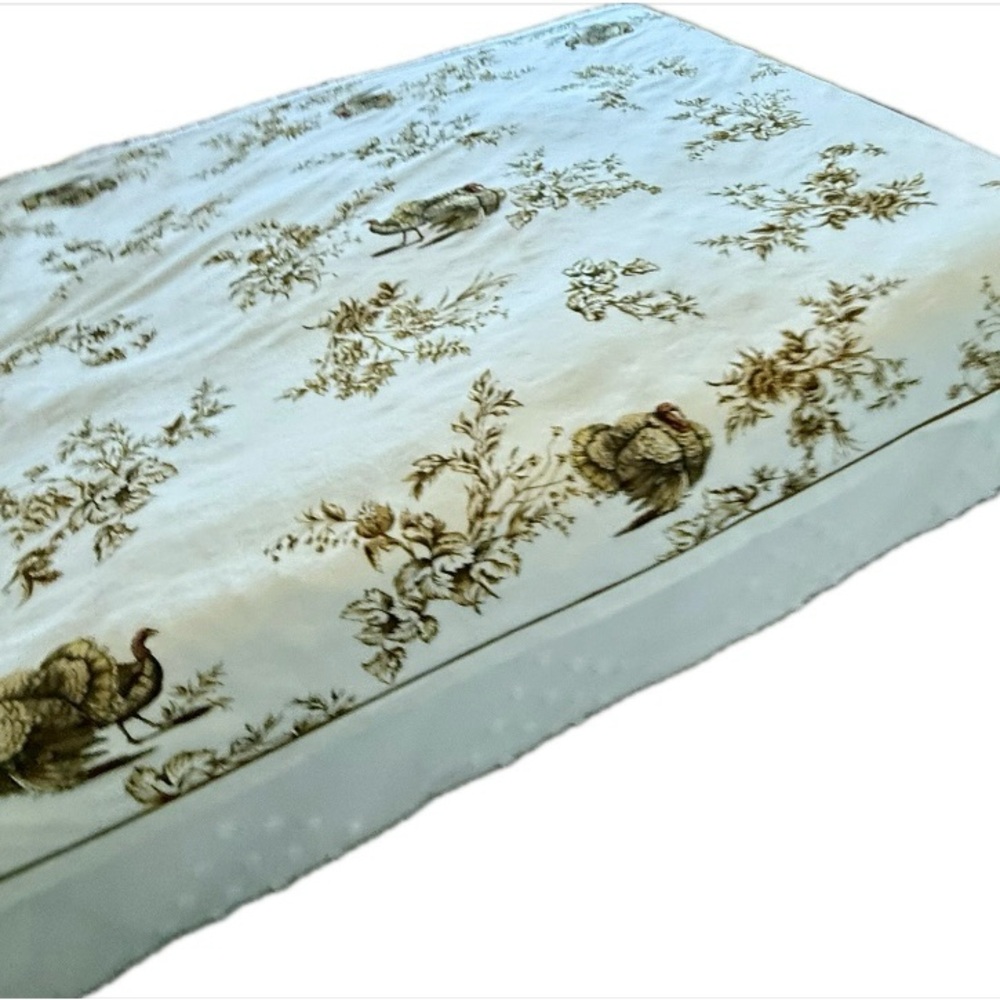 Williams Sonoma Thanksgiving Turkey Rectangular 90” x 65” Tablecloth